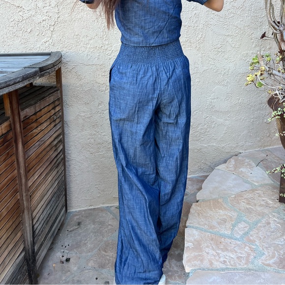 Two piece set. - Picture 7 of 14